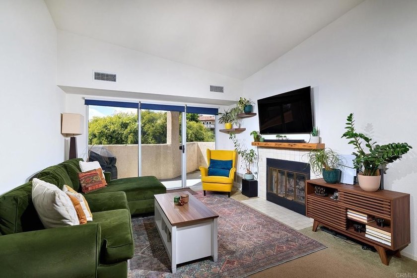 Welcome to your private top-floor retreat at City Scene, a - Beach Condo for sale in San Diego, California on Beachhouse.com