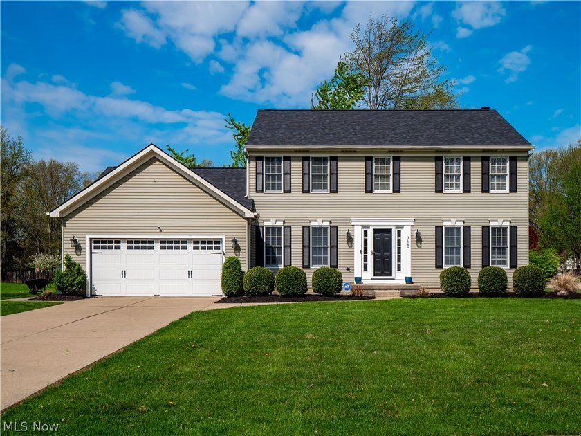 Set on an impressive three-quarter-acre lot, this spacious 4 - Beach Home for sale in Avon Lake, Ohio on Beachhouse.com