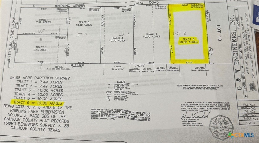 This 10 acres is tucked back off the main road with no through - Beach Acreage for sale in Port Lavaca, Texas on Beachhouse.com