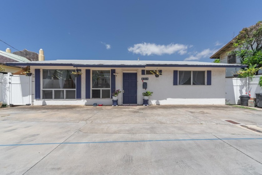 93 Maluhia Drive offers a charming and meticulously cared for - Beach Home for sale in Wailuku, Hawaii on Beachhouse.com