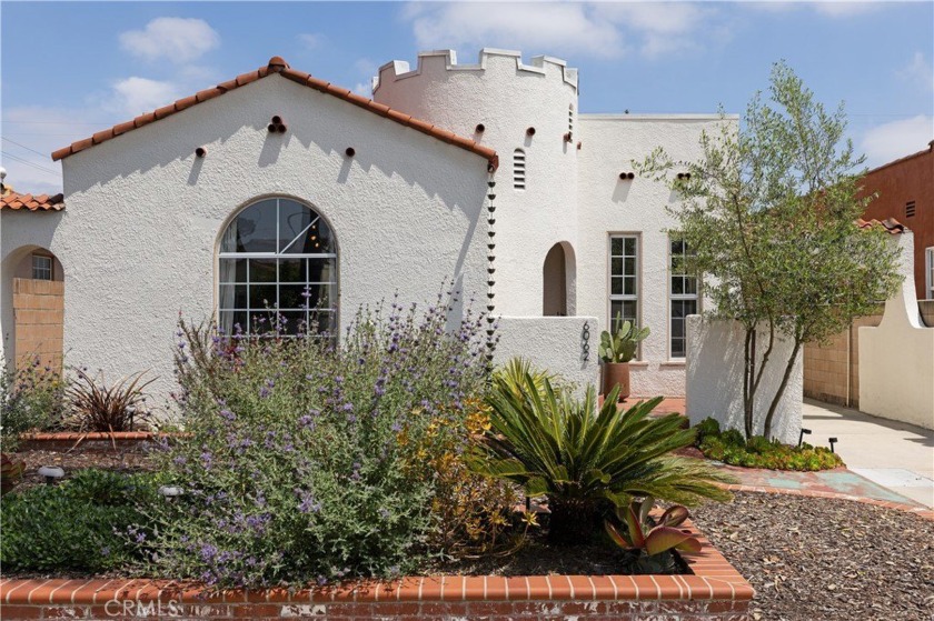 Picture-perfect Spanish Revival in 90805, full of charm and - Beach Home for sale in Long Beach, California on Beachhouse.com