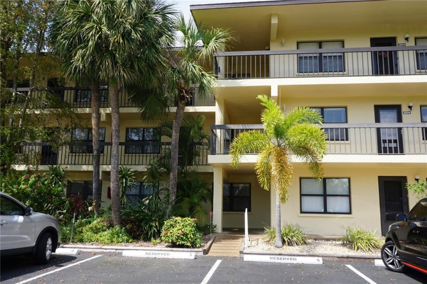 NO DAMAGE FROM ANY STORM! Price improvement! Great condo! Great - Beach Condo for sale in Bradenton, Florida on Beachhouse.com