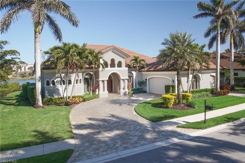 Beautiful Custom Lundstrom Development Built Home, with an - Beach Home for sale in Naples, Florida on Beachhouse.com