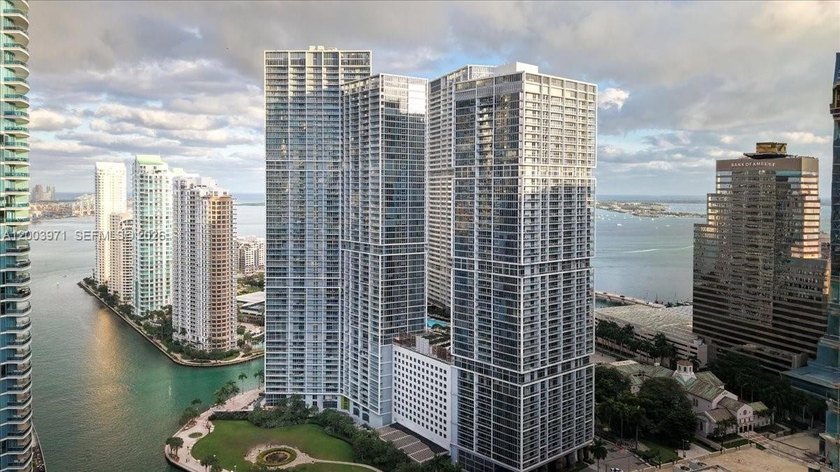 Turn-Key, Fully Furnished 1 Bed / 1 Bath Condo with Unobstructed - Beach Condo for sale in Miami, Florida on Beachhouse.com