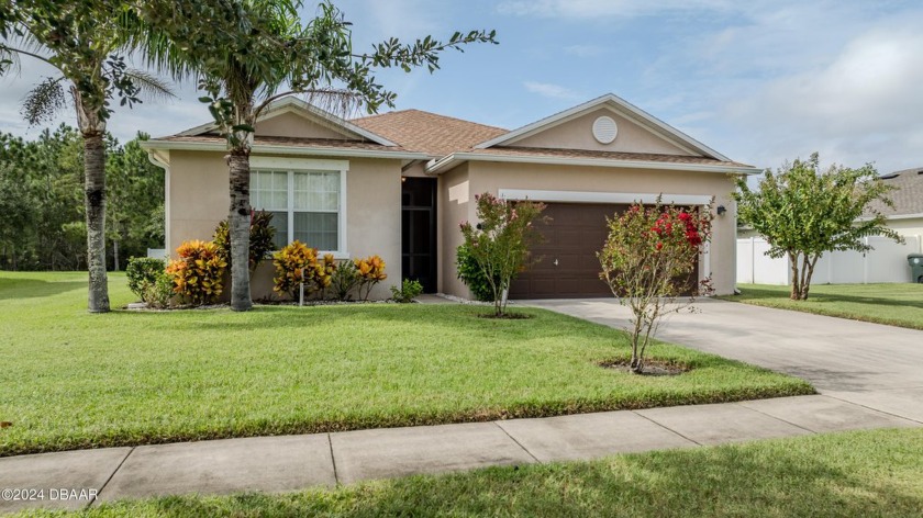 Ready for You to Move In! This stunning residence is situated in - Beach Home for sale in Daytona Beach, Florida on Beachhouse.com