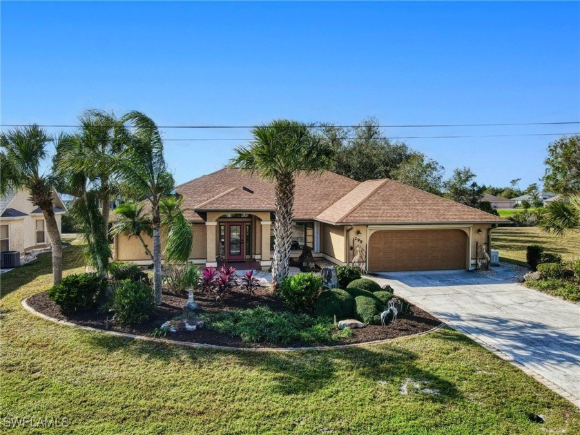 Don't Miss this Wonderful, Canal Front, 3bed/2bath/Open Split - Beach Home for sale in Punta Gorda, Florida on Beachhouse.com