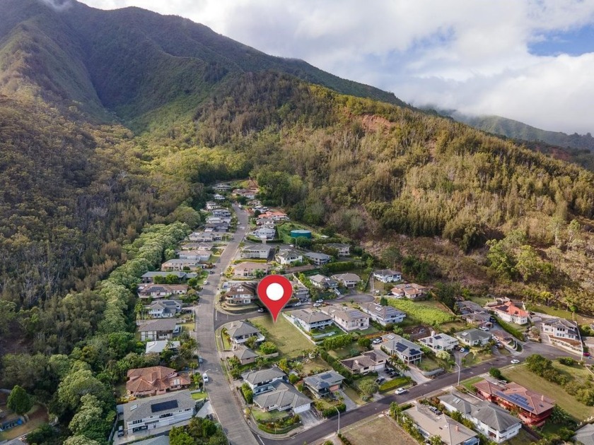 Discover a prime vacant lot in the sought-after Wailuku Heights - Beach Lot for sale in Wailuku, Hawaii on Beachhouse.com