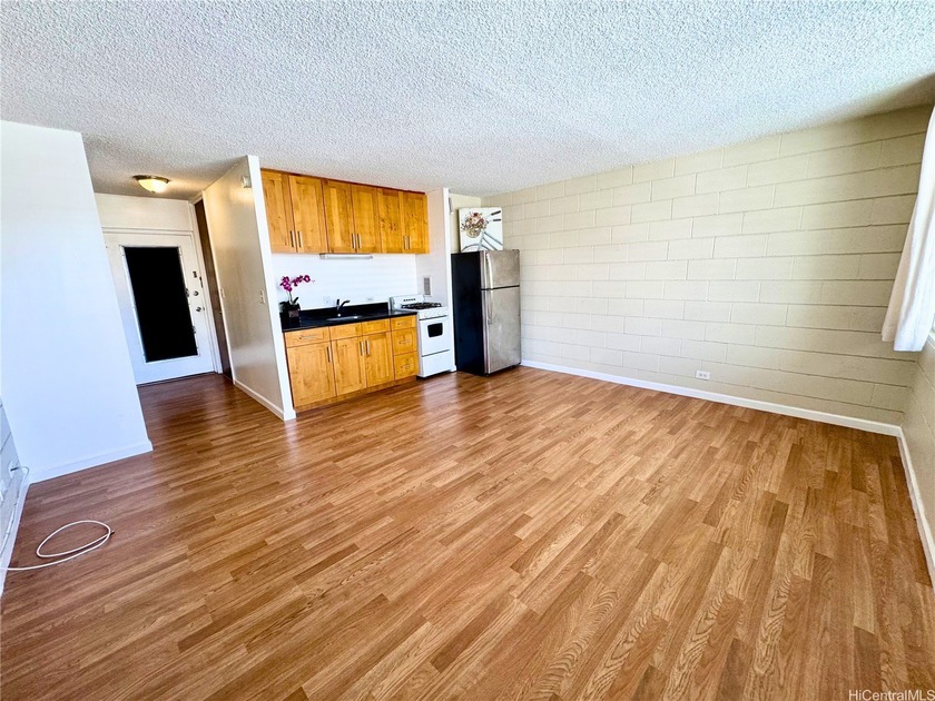 Smart Investment! Value++ Perfectly situated in the desirable - Beach Condo for sale in Honolulu, Hawaii on Beachhouse.com