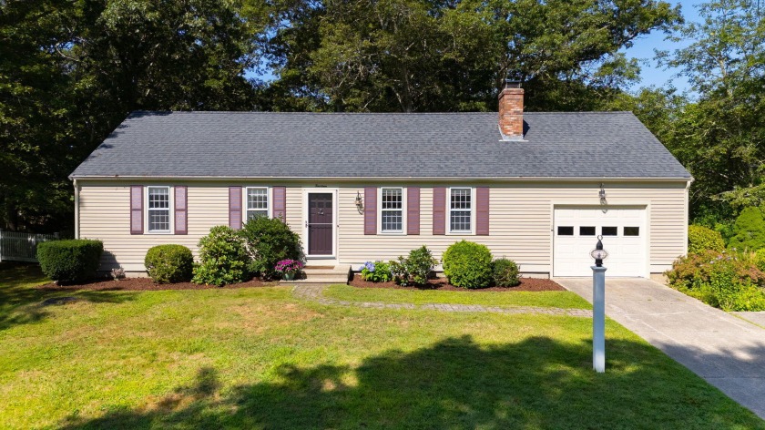 Imagine your life in this 2 bed, 2 bath ranch in the waterfront - Beach Home for sale in East Falmouth, Massachusetts on Beachhouse.com