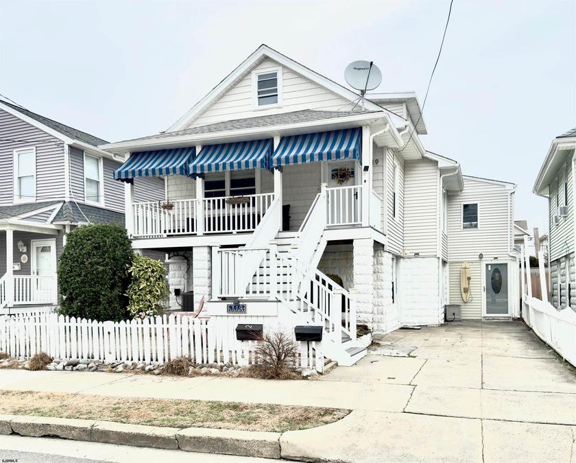 This CLASSIC MODERN DUPLEX blends timeless style with thoughtful - Beach Townhome/Townhouse for sale in Ventnor, New Jersey on Beachhouse.com