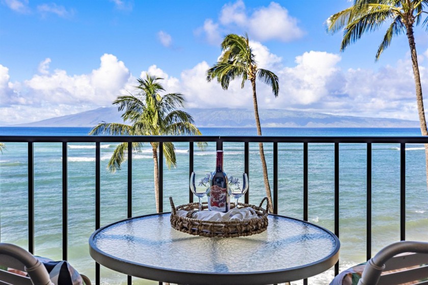 Welcome to paradise, where breathtaking ocean views, stunning - Beach Condo for sale in Lahaina, Hawaii on Beachhouse.com