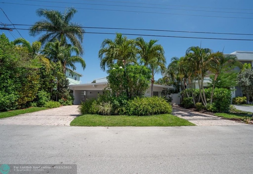 Beautifully designed 4-bedroom, 3-bathroom, two-story home - Beach Home for sale in Pompano Beach, Florida on Beachhouse.com