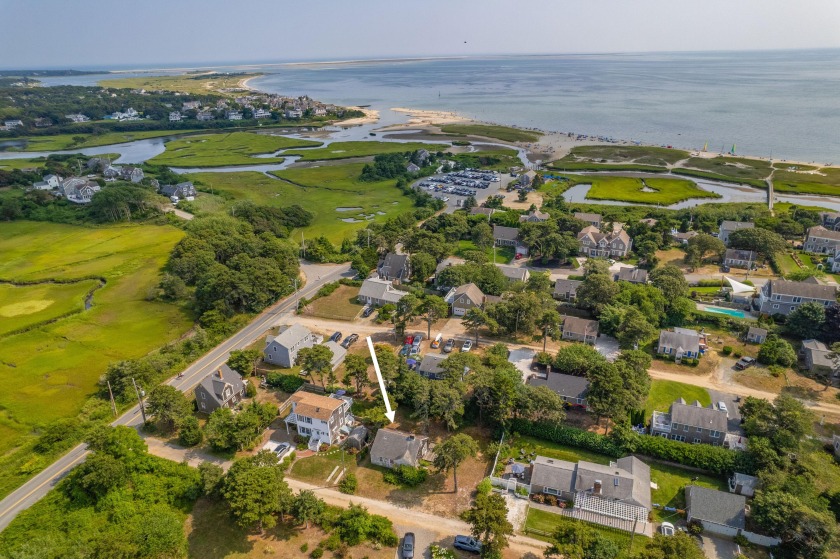 Welcome to 19 Stoughton Lane, Chatham, MA! Here's your chance to - Beach Home for sale in Chatham, Massachusetts on Beachhouse.com