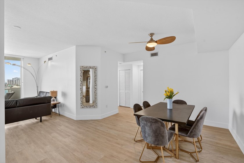 Live the South Florida lifestyle in this stunning 9th-floor unit - Beach Condo for sale in North Bay Village, Florida on Beachhouse.com