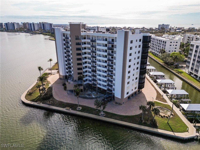 Stunning 9th-Floor Condo with Breathtaking views of Estero Bay - Beach Condo for sale in Fort Myers Beach, Florida on Beachhouse.com