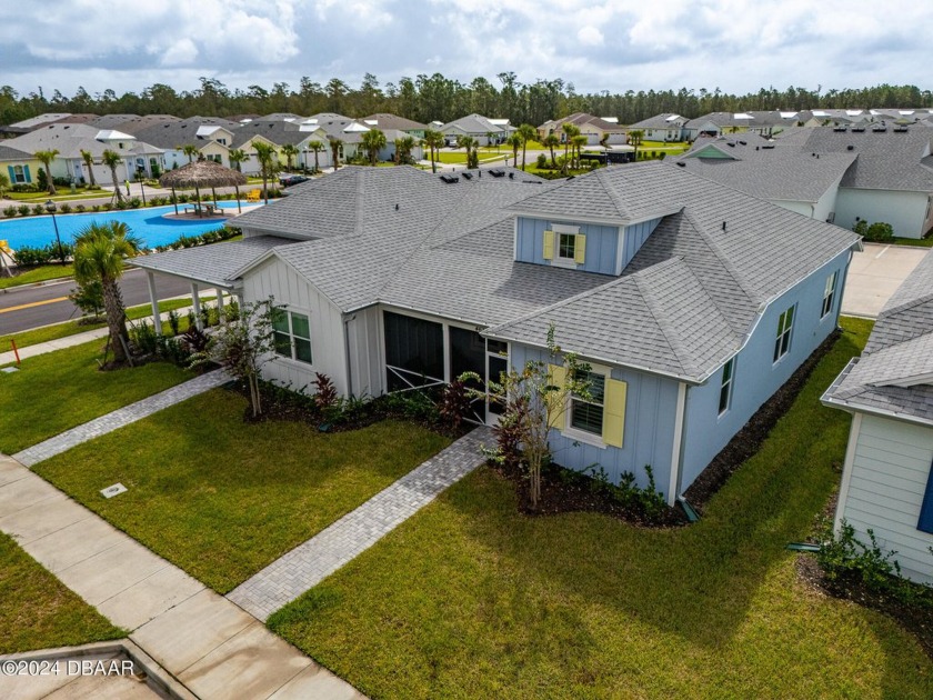 Adorable Camellia Conch Cottage with great screened in front - Beach Home for sale in Daytona Beach, Florida on Beachhouse.com