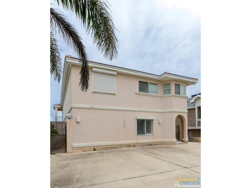 Amazing location & priced to sell.  Just 2 houses from Gulf Blvd - Beach Home for sale in South Padre Island, Texas on Beachhouse.com