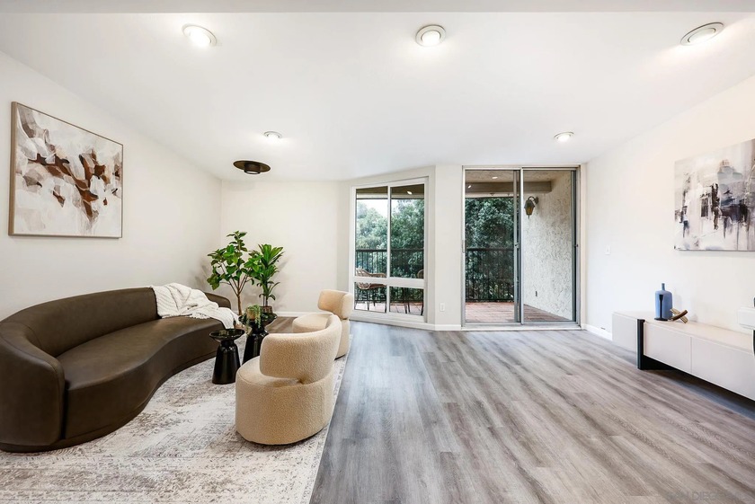 Don't miss out on this end-unit townhome offering privacy - Beach Condo for sale in Carlsbad, California on Beachhouse.com