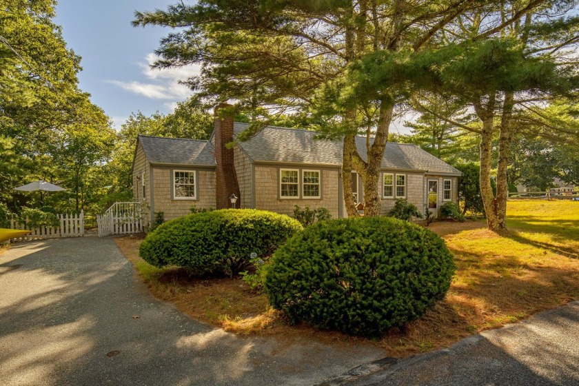 Welcome to this classic Cape Cod ranch in desirable West Dennis - Beach Home for sale in West Dennis, Massachusetts on Beachhouse.com