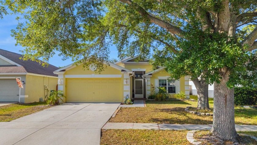 One or more photo(s) has been virtually staged. Welcome to this - Beach Home for sale in Riverview, Florida on Beachhouse.com