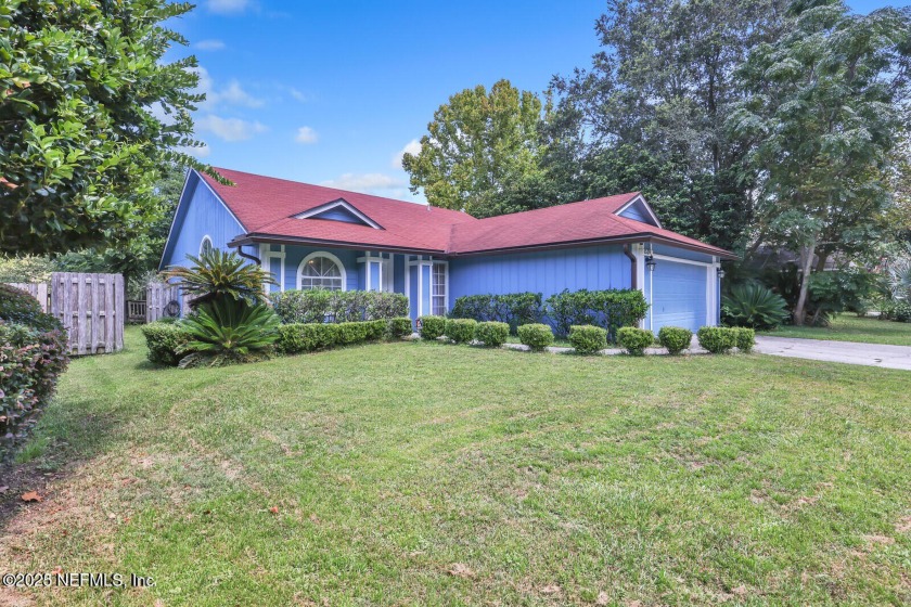 ** owner occupied**Welcome to pure coziness in this 3-bedroom - Beach Home for sale in Jacksonville, Florida on Beachhouse.com