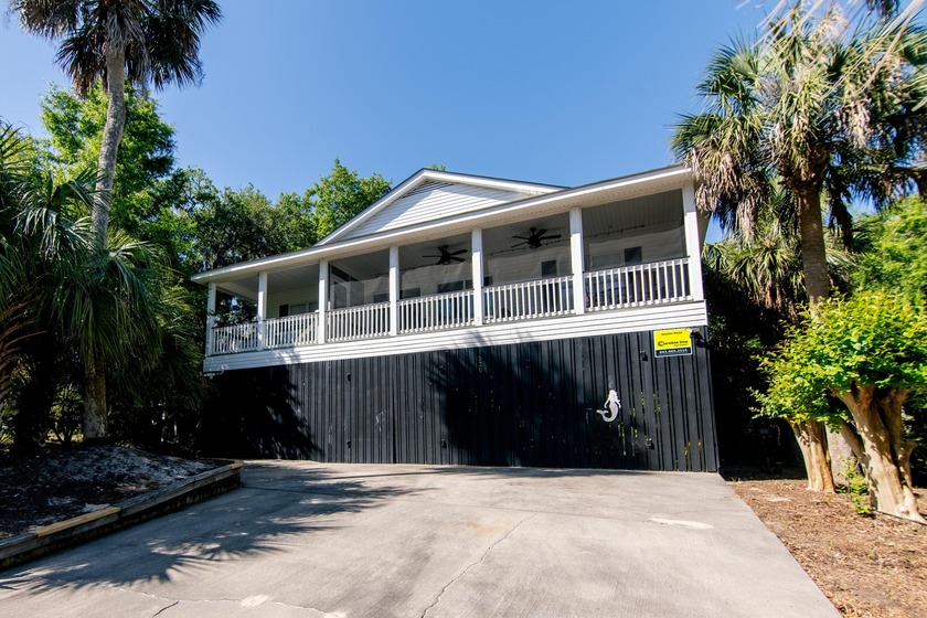 Charming coastal retreat in the heart of Edisto Beach! Located - Beach Home for sale in Edisto Island, South Carolina on Beachhouse.com