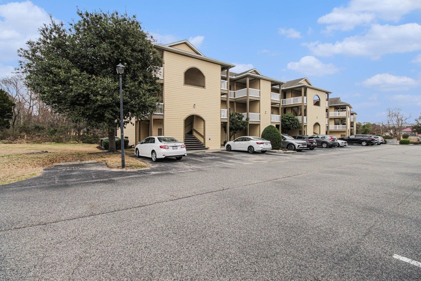 Welcome to this delightful two-bedroom, two-bathroom end unit - Beach Condo for sale in Little River, South Carolina on Beachhouse.com