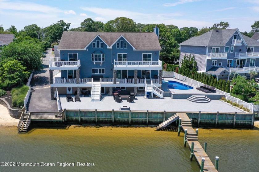 H, Summer...If You're Looking for the Ideal Waterfront Home - Beach Home for sale in Point Pleasant, New Jersey on Beachhouse.com