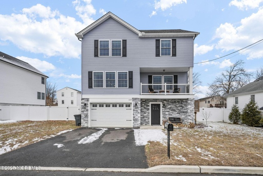 Here is your chance at a beautiful and bright open concept 4 - Beach Home for sale in Union Beach, New Jersey on Beachhouse.com