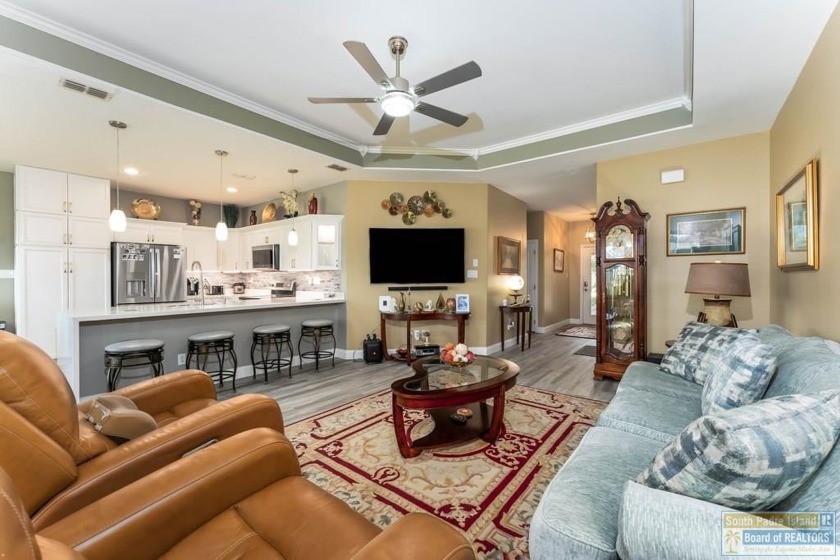 Exquisitely remodeled 3BR/2BA villa in the gated SPI Golf - Beach Townhome/Townhouse for sale in Laguna Vista, Texas on Beachhouse.com