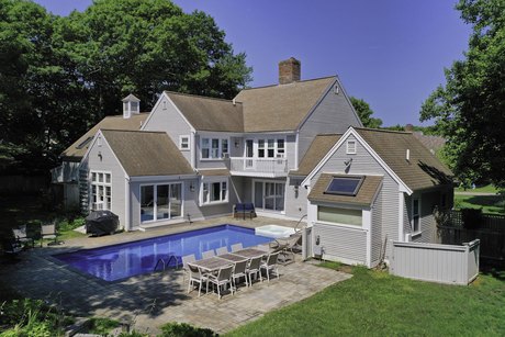 Gorgeous 3000+sq.ft contemporary colonial with first floor - Beach Home for sale in North Falmouth, Massachusetts on Beachhouse.com