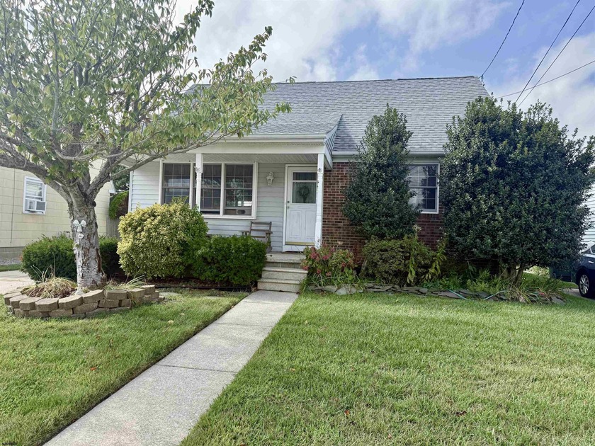 Excellent opportunity to renovate and customize this 4 bedroom / - Beach Home for sale in Brigantine, New Jersey on Beachhouse.com