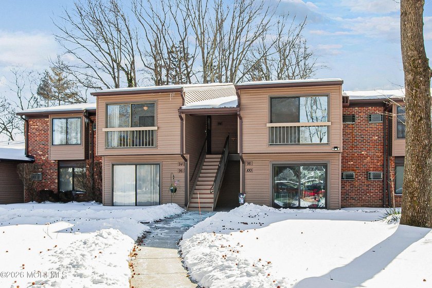 Coming soon...showings start 2/18. Renovated and impeccably - Beach Home for sale in Red Bank, New Jersey on Beachhouse.com