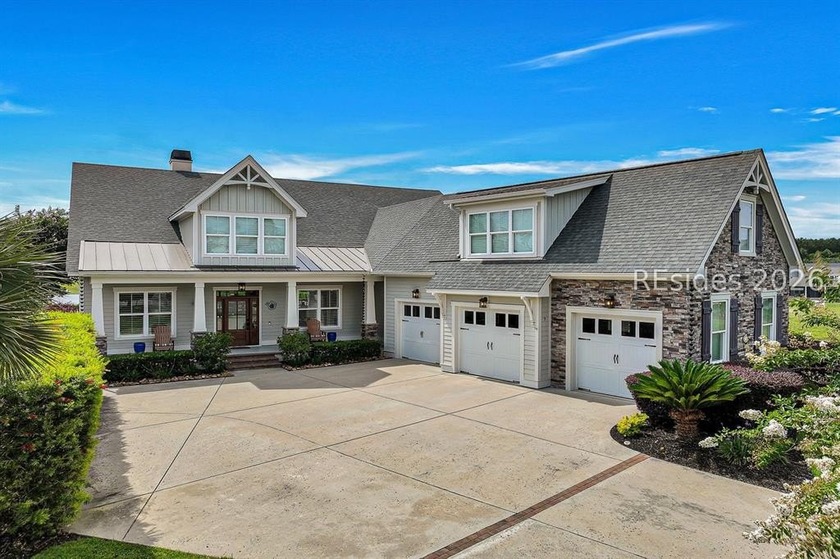 Stunning lakefront home on a prime cul-de-sac lot in Hampton - Beach Home for sale in Bluffton, South Carolina on Beachhouse.com