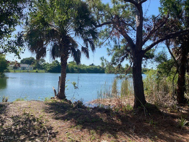 This beautiful 2.5 acre lot located at 1828 Cooper St in Punta - Beach Acreage for sale in Punta Gorda, Florida on Beachhouse.com