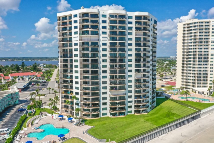 LOCATED ON THE SUNNY SOUTHEAST CORNER WITH WRAP AROUND GLASS - Beach Condo for sale in Daytona Beach Shores, Florida on Beachhouse.com