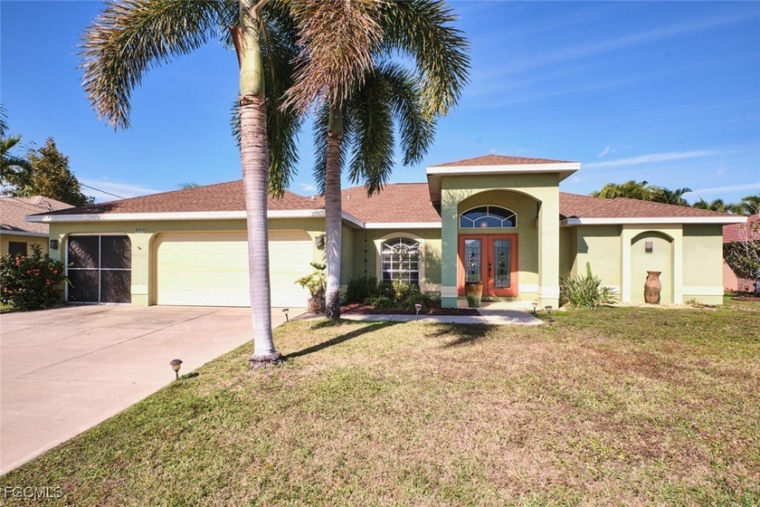 **NOT IN A FLOOD ZONE**ALL WATER AND SEWER ASSESSMENTS ARE IN - Beach Home for sale in Cape Coral, Florida on Beachhouse.com
