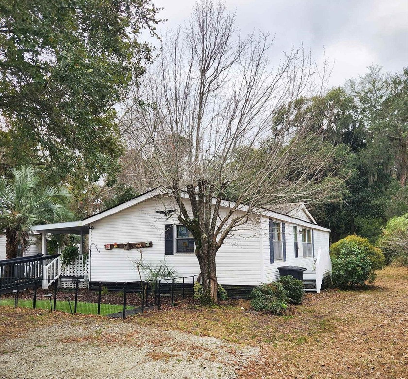 Welcome to this charming and beautifully maintained 3-bedroom - Beach Home for sale in Murrells Inlet, South Carolina on Beachhouse.com