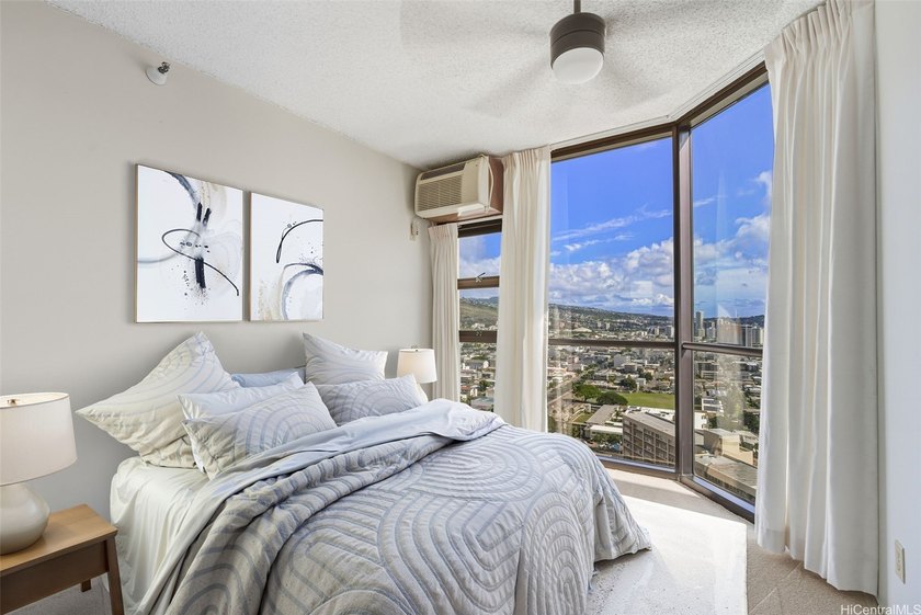 Great value at Hale Kaheka! This freshly repainted 2-bedroom - Beach Condo for sale in Honolulu, Hawaii on Beachhouse.com