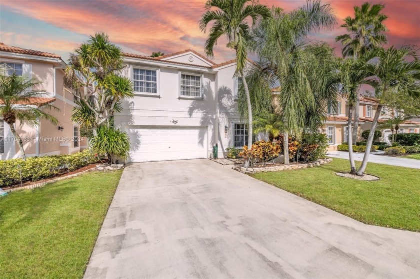 WELCOME TO THIS HIDDEN GEM IN VERY DESIRABLE, GATED KENSINGTON - Beach Home for sale in Coral Springs, Florida on Beachhouse.com