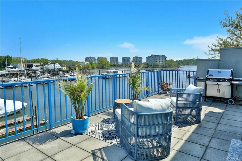 Million-Dollar Views! Take in the awe-inspiring water panoramas - Beach Condo for sale in New Rochelle, New York on Beachhouse.com