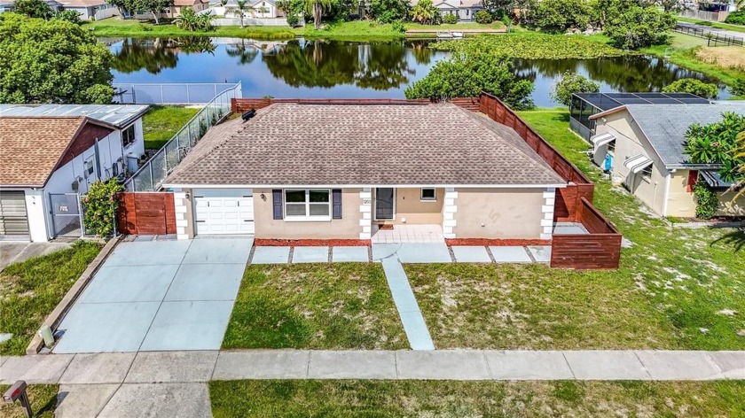 Welcome to your new haven! This delightful single-family home - Beach Home for sale in Holiday, Florida on Beachhouse.com