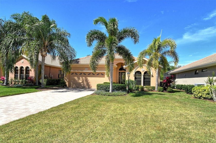 Meticulously maintained home with amazing golf course views.  As - Beach Home for sale in Lakewood Ranch, Florida on Beachhouse.com