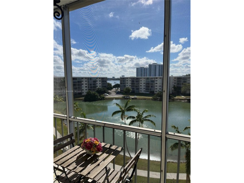 Very elegant and renovated apartment in the 55+ community of - Beach Condo for sale in Aventura, Florida on Beachhouse.com