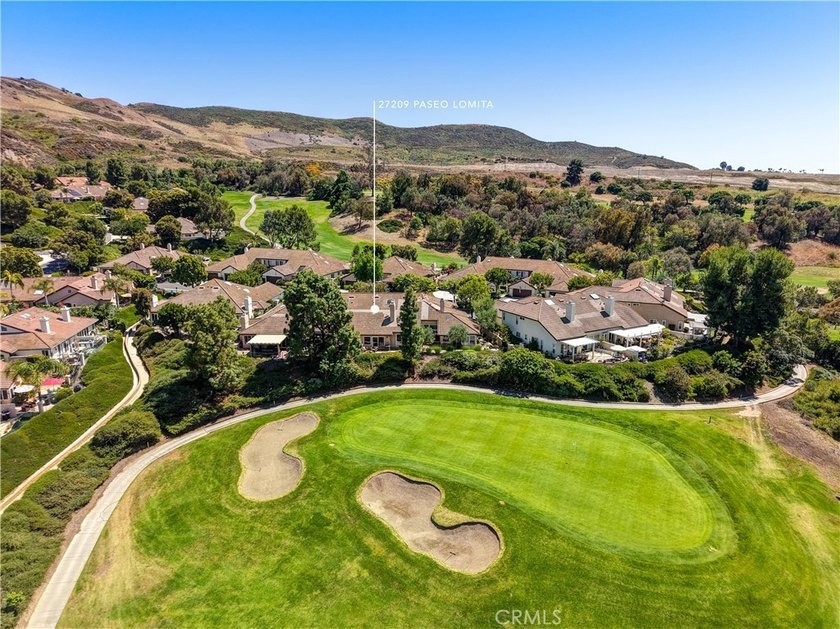 Experience life in extraordinary San Juan Capsitrano in this - Beach Condo for sale in San Juan Capistrano, California on Beachhouse.com