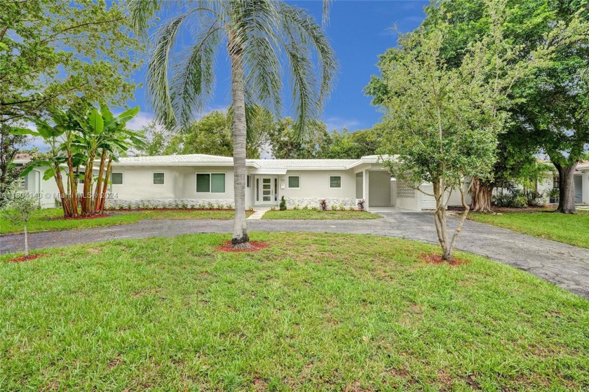 BEAUTIFUL 4 BEDROOMS 2 BATHROOMS SINGLE-FAMILY HOME IN THE HEART - Beach Home for sale in Pompano Beach, Florida on Beachhouse.com