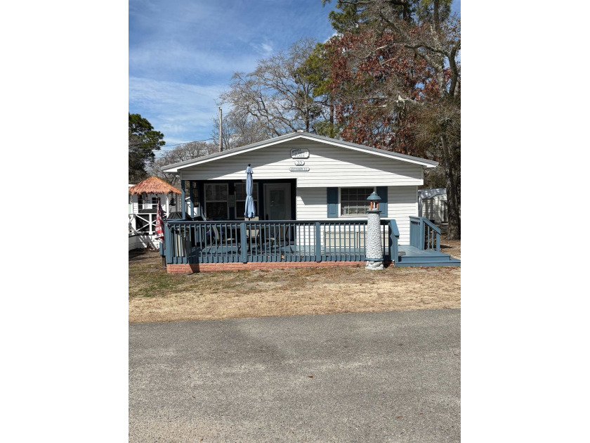 YOU FOUND IT !! MH33 Apache Campground, is a stunning 3 bedroom - Beach Home for sale in Myrtle Beach, South Carolina on Beachhouse.com