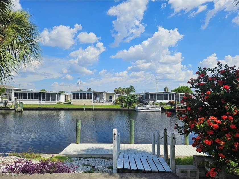 Discover Old Bridge Village-a true paradise for boaters! This - Beach Lot for sale in North Fort Myers, Florida on Beachhouse.com
