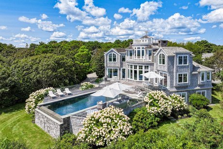 Stunning Cape Cod contemporary on Great Island with a private - Beach Home for sale in West Yarmouth, Massachusetts on Beachhouse.com