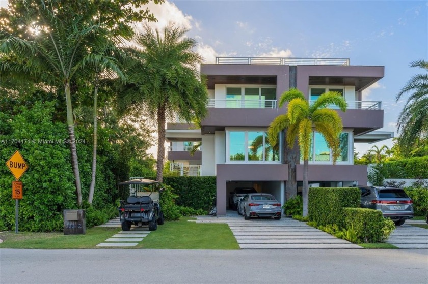 Experience the ultimate Key Biscayne lifestyle in this stunning - Beach Home for sale in Key Biscayne, Florida on Beachhouse.com